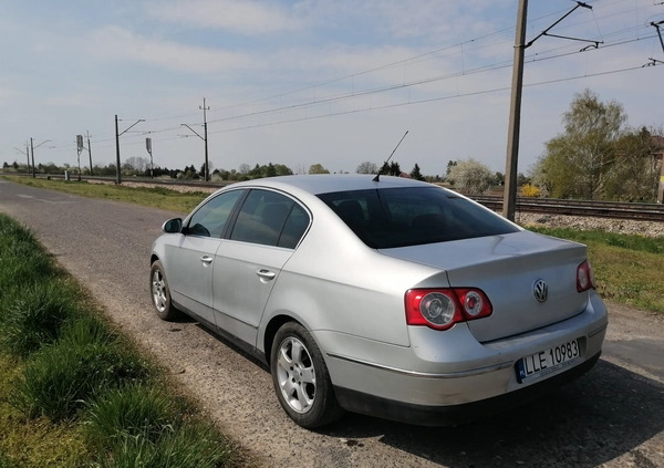 Volkswagen Passat cena 10000 przebieg: 386312, rok produkcji 2006 z Lublin małe 22